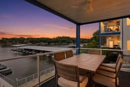 | 3B 2B | Lakefront | SeasonalPool/Hot Tub | Dock - Image 3