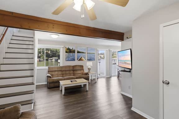 85 Walnut Dr