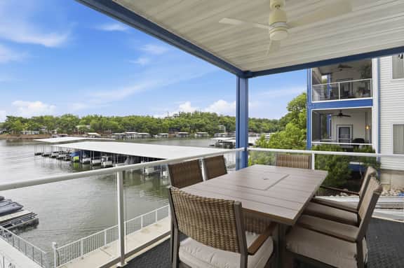 | 3B 2B | Lakefront | SeasonalPool/Hot Tub | Dock - Image 4