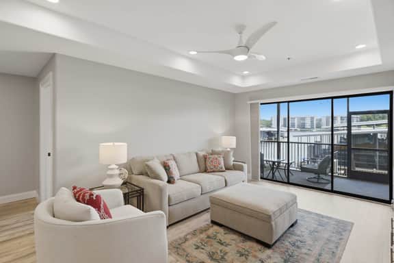 100% Renovated | Lakefront | Pool | Elevator |