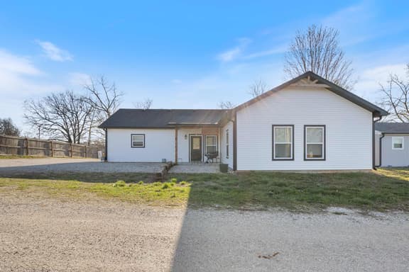 Hackberry Hideaway