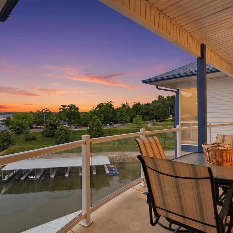 Boat Slip |TopFloorLakeView |Seasonal Pool Hot Tub