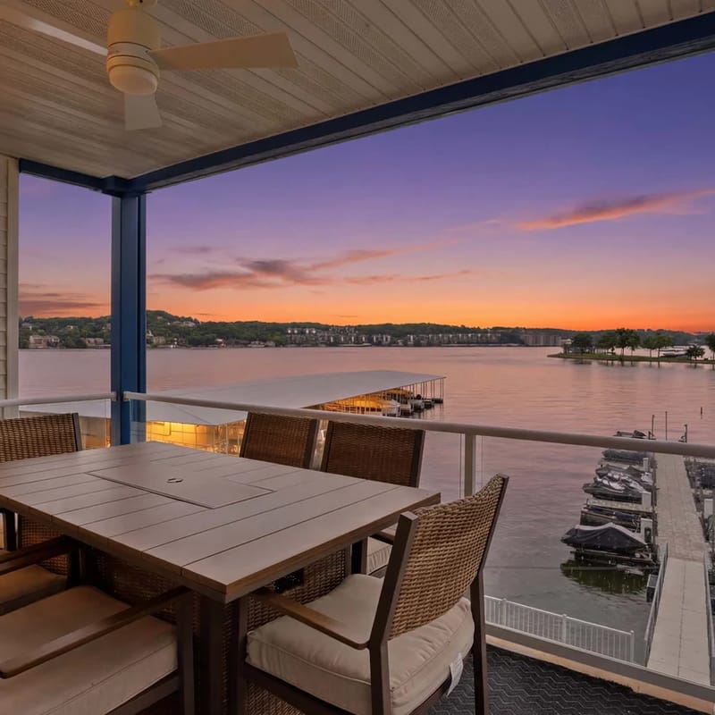 | 3B 2B | Lakefront | SeasonalPool/Hot Tub | Dock