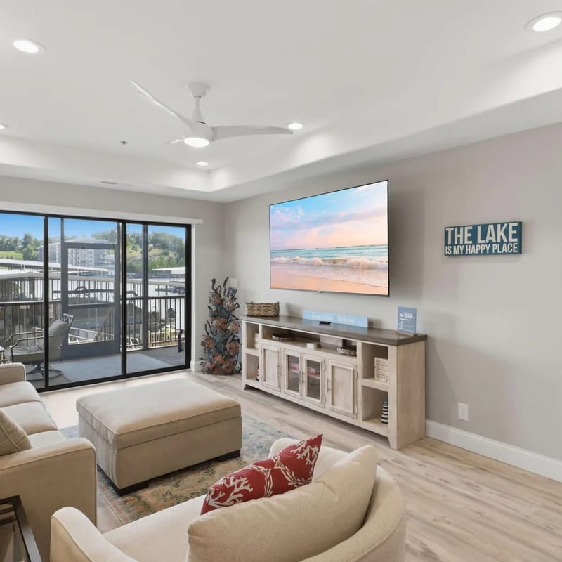 100% Renovated | Lakefront | Pool | Elevator |